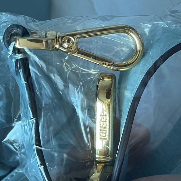 Fendi sky blue Crossbody Bag !
Never use - Picture 8 of 13